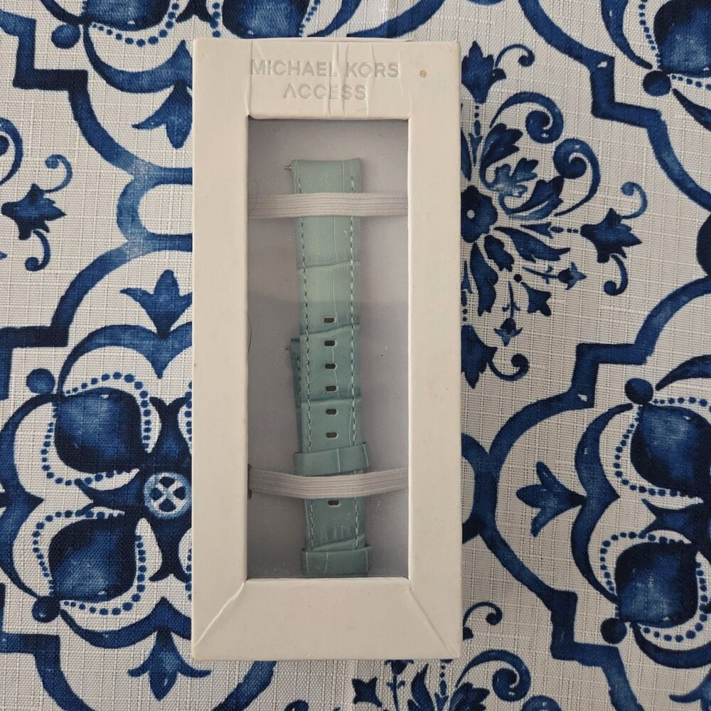 MICHAEL KORS SOFIE ACCESS AQUA BLUE LEATHER SMARTWATCH BAND MKT9057 NEW!